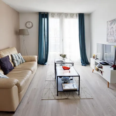 Le Nid D'evry Apartment